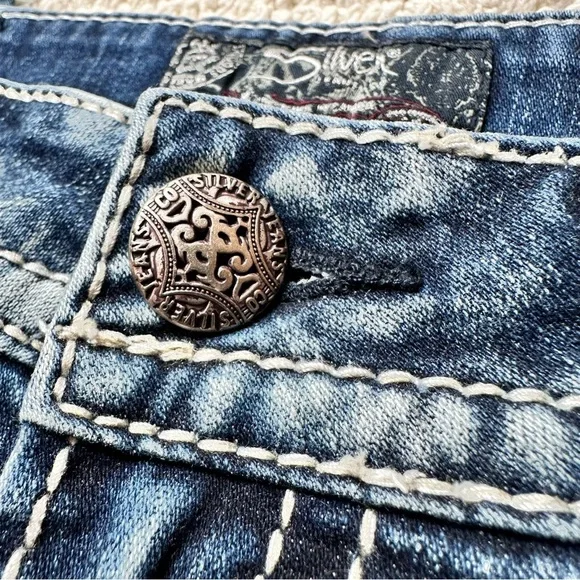 Women’s Silver Jeans Co. 
Style: Suki Mid Capris - Picture 6 of 8